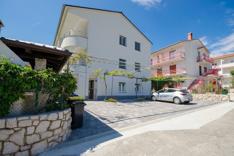 Apartments Zorka