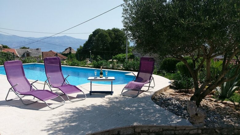 Villa Nika