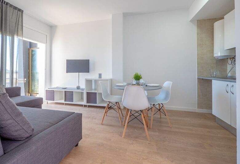 Aparthotel Apartaments Ar Melrose Place