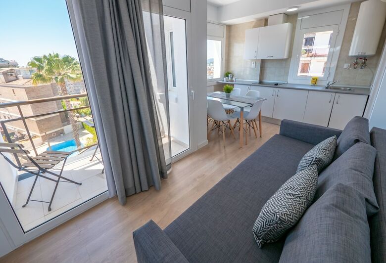 Aparthotel Apartaments Ar Melrose Place