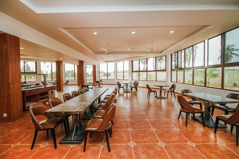 Hotel Capital O 266 The Wind Beach Resorts