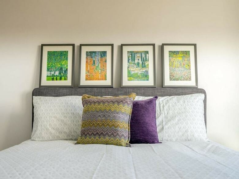Luxury Central Townhouse - Double Terrace, Free Parking.