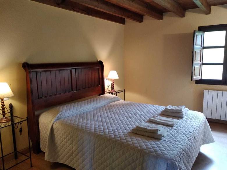 Agroturismo La Casona de Sovi�a