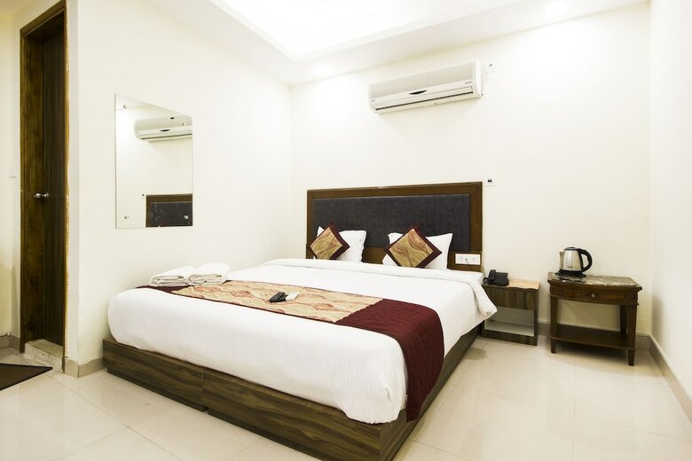 Hotel Airway Palace
