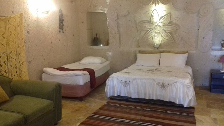 Aziz Cave Hotel