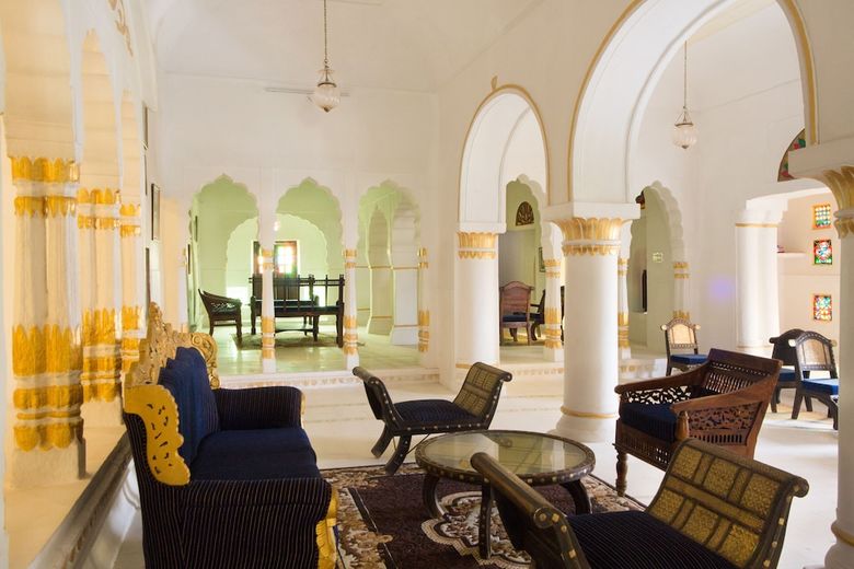Hotel Bara Bungalow Kalwar, Jaipur - A Rosakue Collection