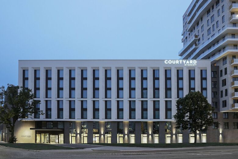 Hotel Courtyard By Marriott Hamburg City