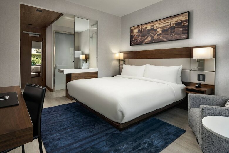 AC Hotel Austin-university
