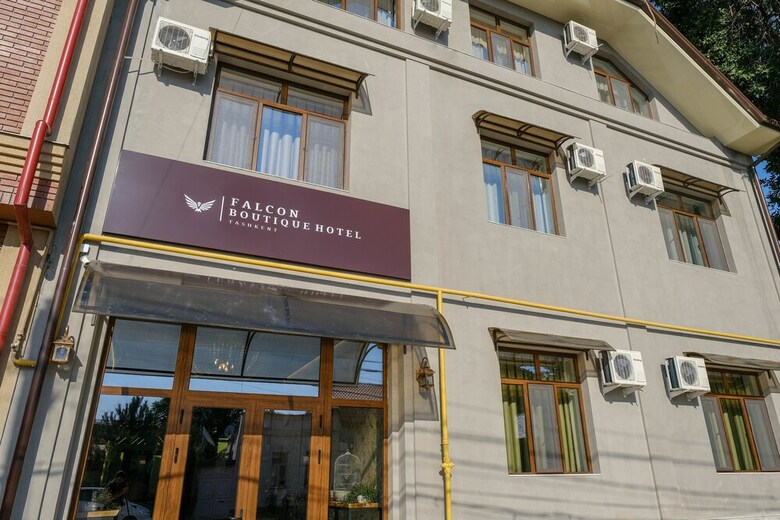 Falcon Boutique Hotel
