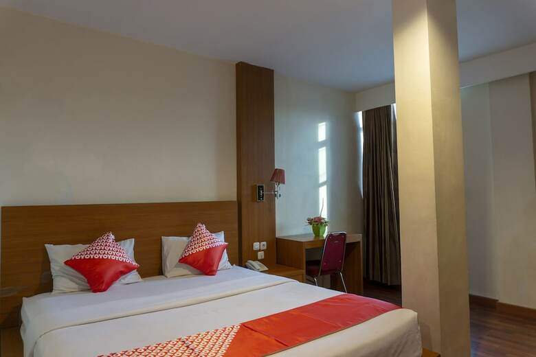 Oyo 1161 Stefani City Hotel