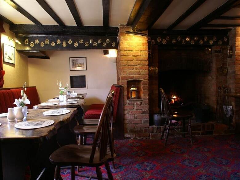 Posada The Saracens Head