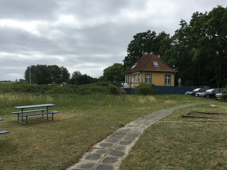 Apartamentos Skaerven Beachfront Condos And Cottage
