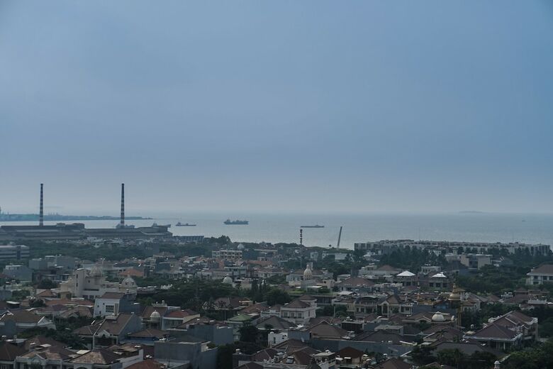 2br Apartment Seaview With Workspace At Mediterania Marina Ancol