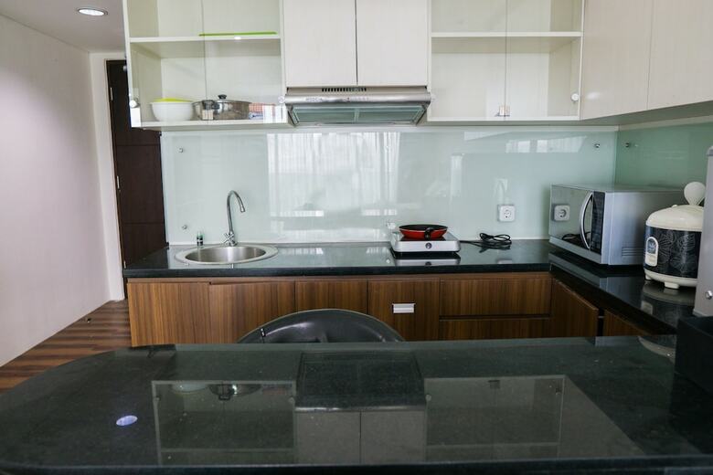 City View Studio Apartment At Tamansari La Grande
