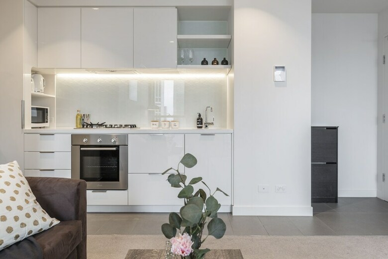 Trendy Melbourne 2 Bedroom Apartment By Bnb Pro