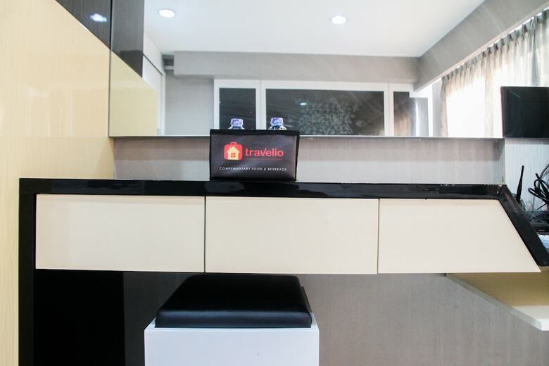 Cozy Studio Room Tamansari The Hive Cawang Apartment