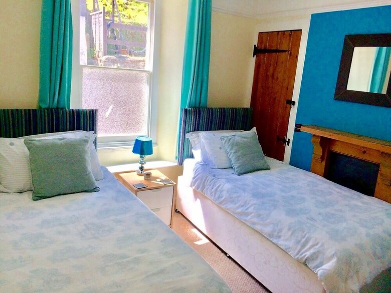 Stones Throw Cottage