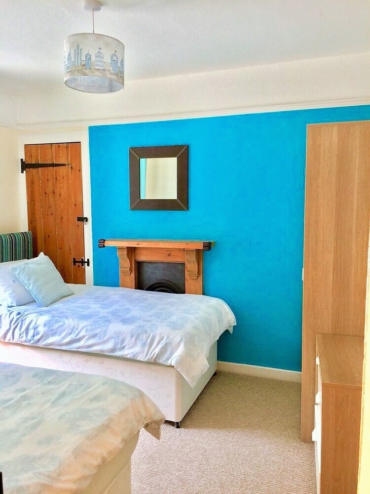 Stones Throw Cottage