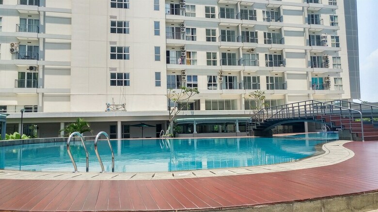 Minimalist Studio Room Casa de Parco Apartment