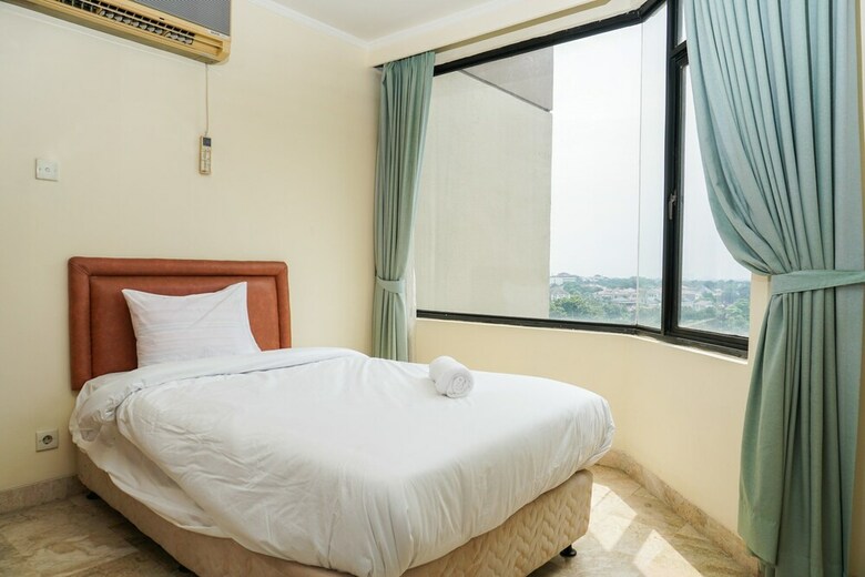 The Classic 2br Beverly Tower Apartment