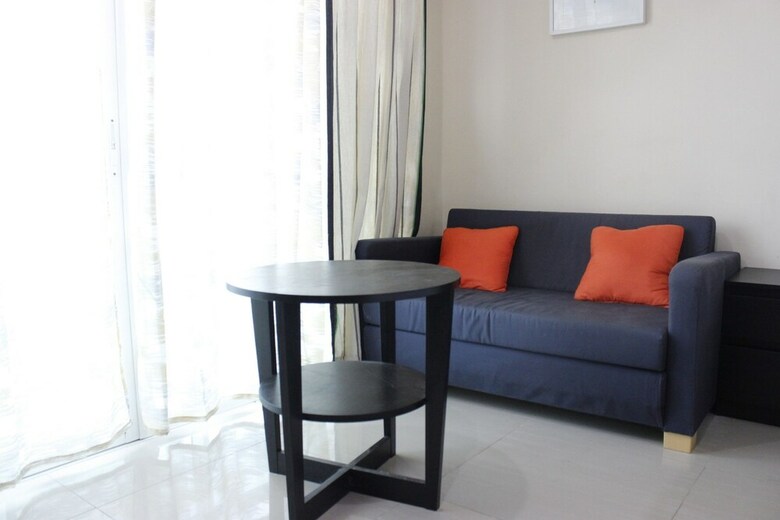 Strategic Studio Room Tamansari La Grande Apartment