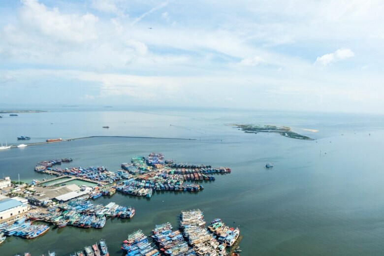 Spacious 2br Condominium Seaview Apartment