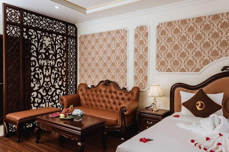 Dragon Legend Hotel
