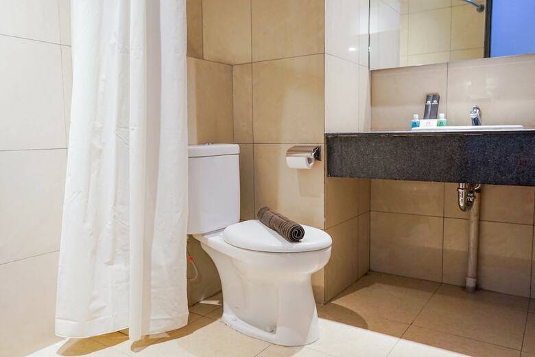Spacious Studio Apartment At Pasar Baru Mansion