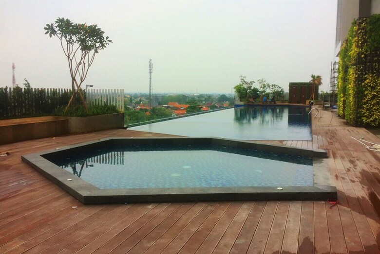 Spacious Studio Apartment At Springwood Residence