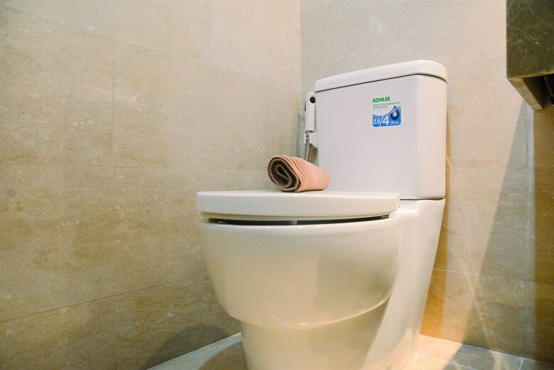 Spacious Studio Menteng Park Apartment