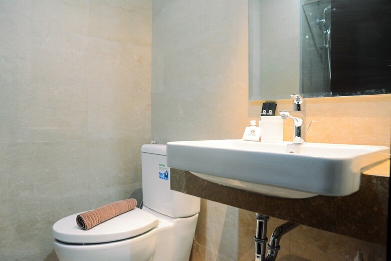 Spacious Studio Menteng Park Apartment