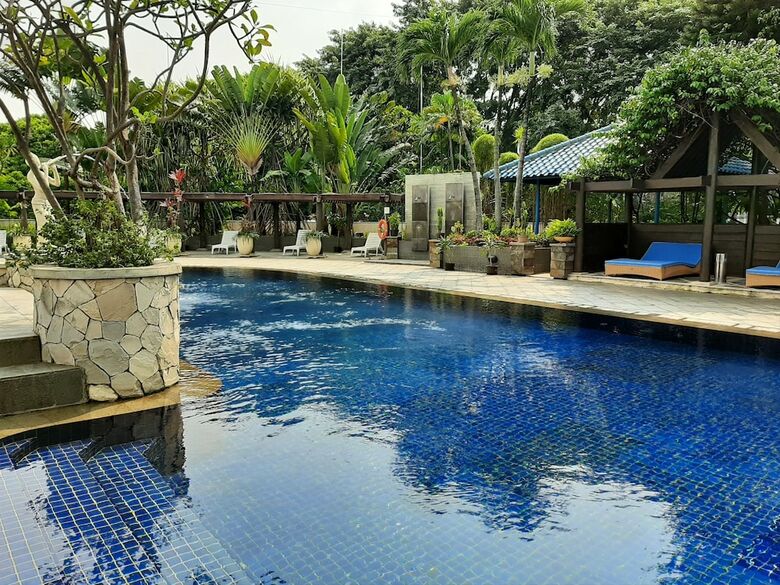 Spacious 2br Park Royale Apartment
