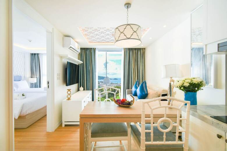 The Aristo Seaview Hotel Patong