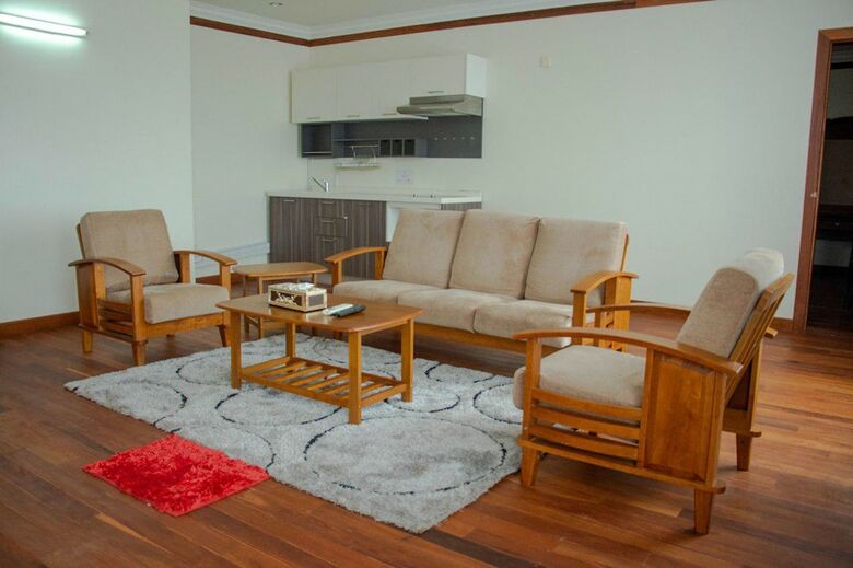 Pursat Riverside Hotel And Spa