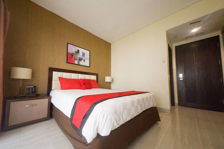 Hotel Reddoorz Plus Near Universitas Negeri Makassar 2