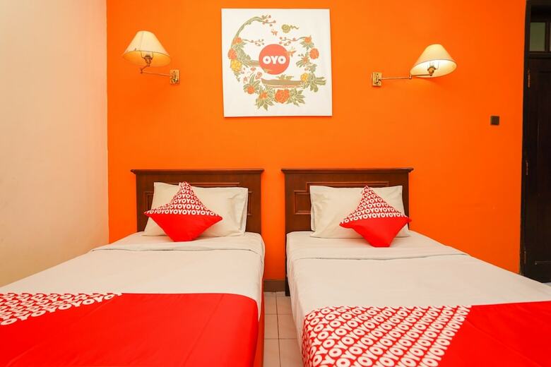 Hostal Oyo 1225 Hotel Dibino