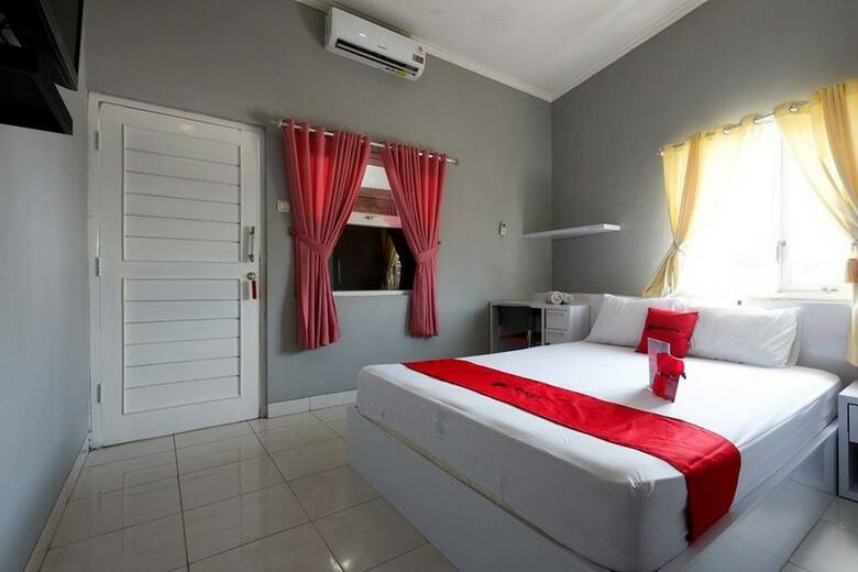 Hotel Reddoorz Near Solo Square 3