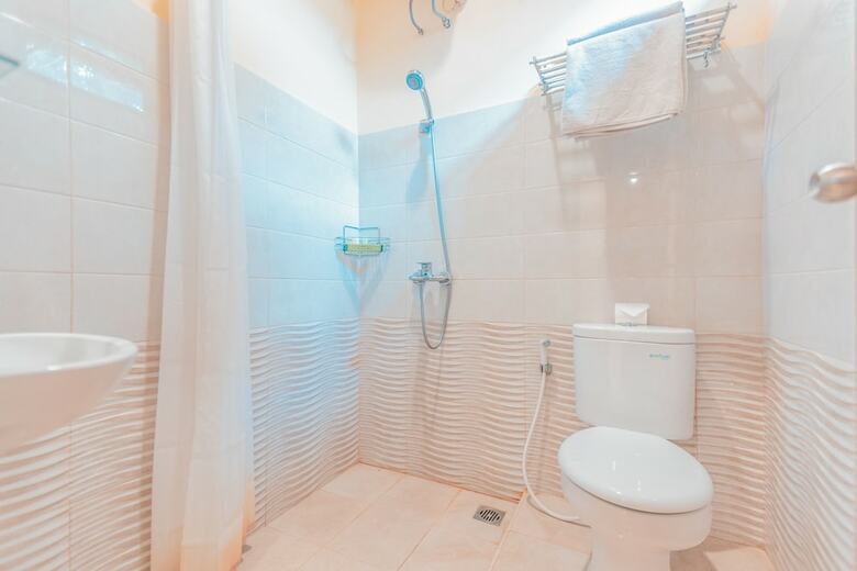 Hostal Oyo 1211 Graha Technopark Hotel