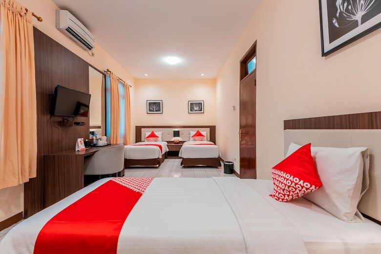 Hostal Oyo 1211 Graha Technopark Hotel