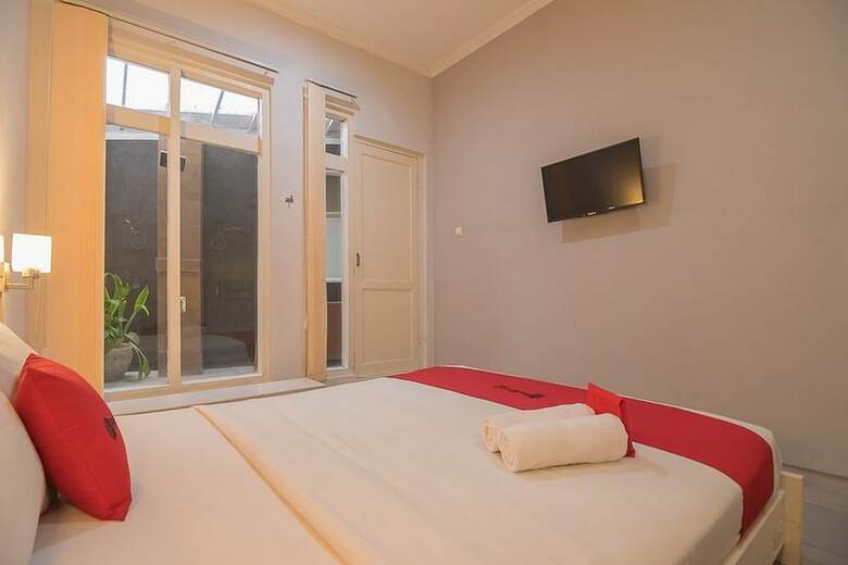 Hotel Reddoorz Near Upi Setiabudi 2