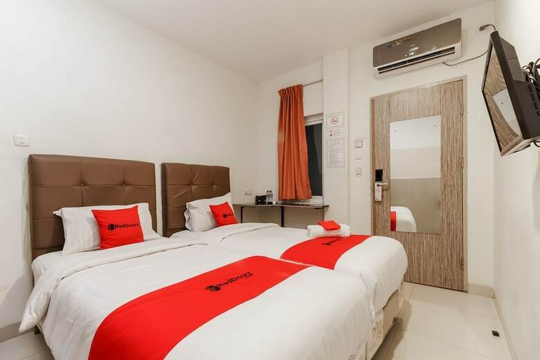Posada Reddoorz Near Medan Railway Station