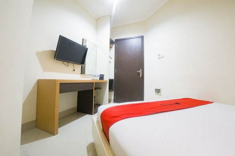 Hotel Reddoorz @ Boulevard Panakkukang Mas