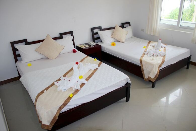 Hotel Manila Resort