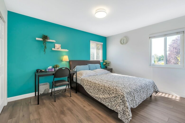 3 Bd Home Aberdeen Center Elevate Rooms