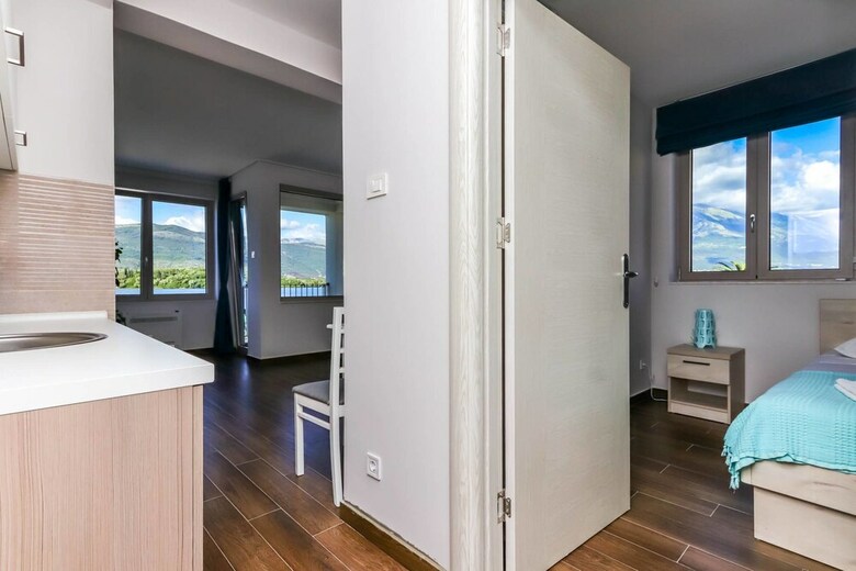 Aparthotel Apartments Maestral