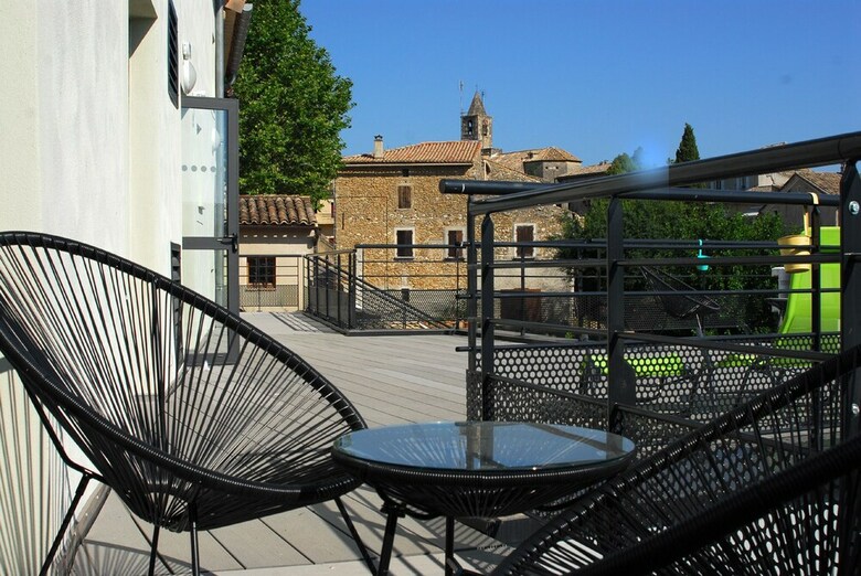 Hostal Hostel Les Terrasses Du Roc