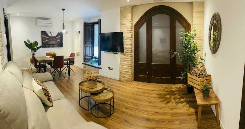 Hotel Qb Almagro Centro