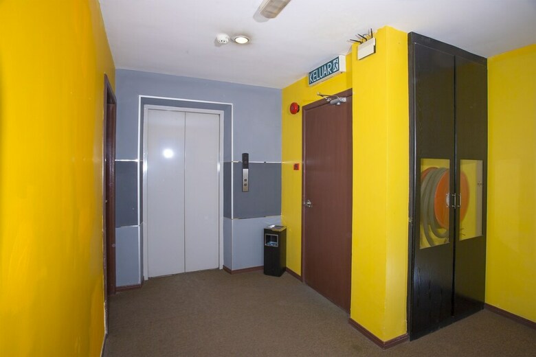 Oyo 44037 King Park Hotel