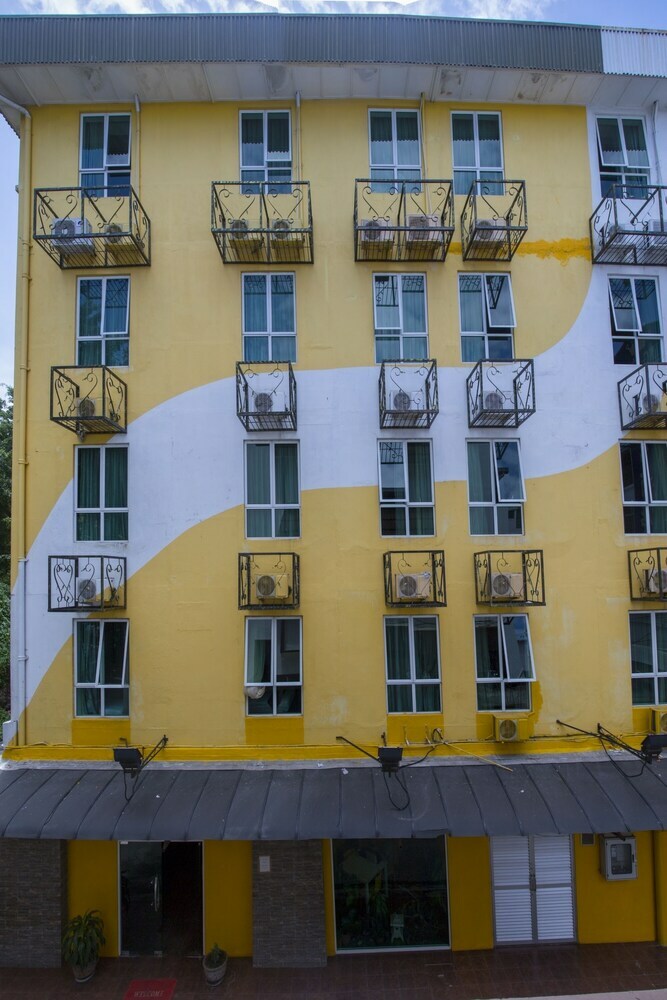 Oyo 44037 King Park Hotel