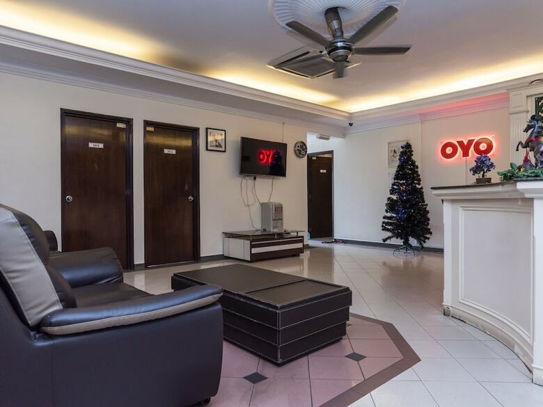 Oyo 44027 Golden Horse Hotel